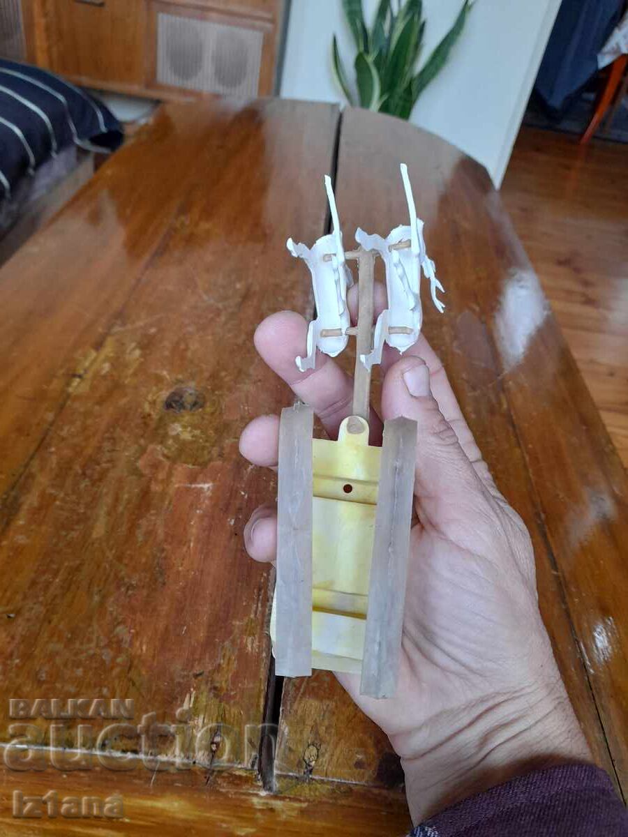 Old reindeer and Santa Claus's sleigh - 6 Old reindeer and Santa Claus's sleigh - 6