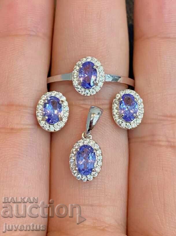 SILVER SET WITH NATURAL TANZANITE (TANZANIA)