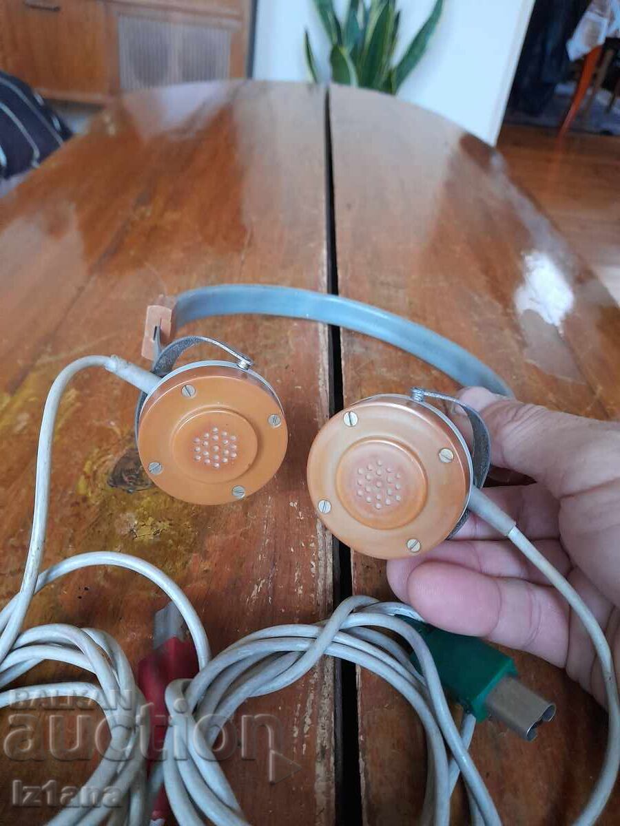 Old Pracitronic headphones with price 43.00 BGN | € 21.99