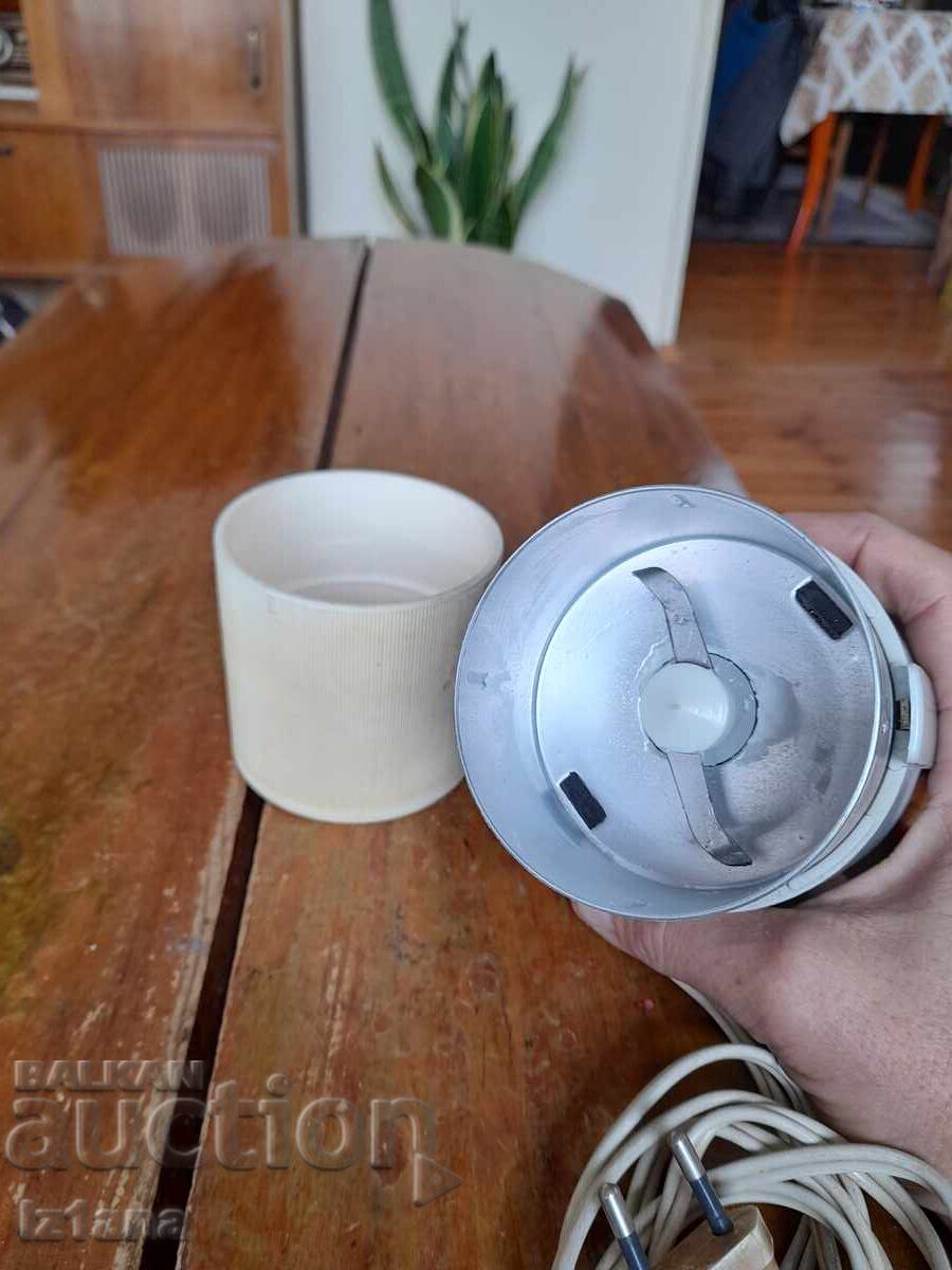 Delivery of Old German electric coffee grinder Delivery of Old German electric coffee grinder