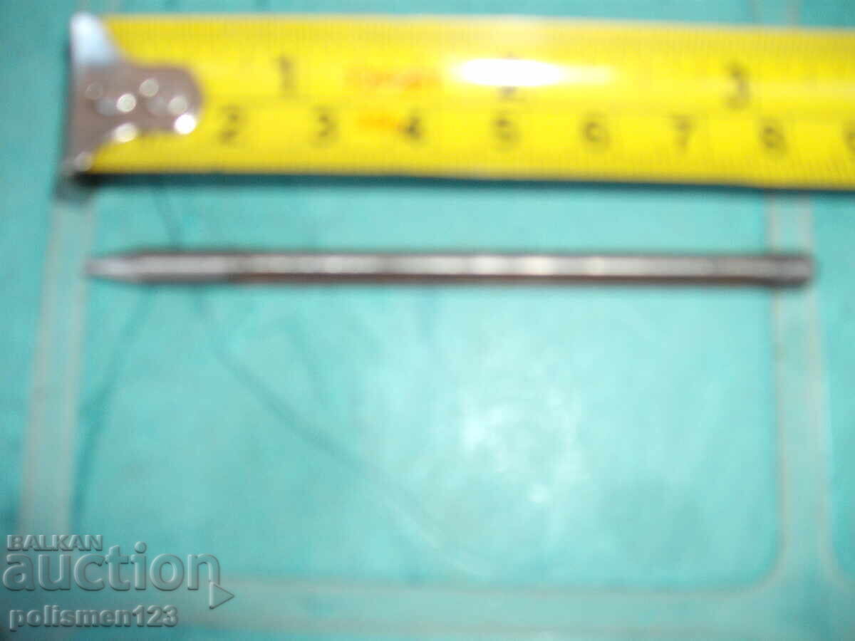 Auction NEEDLE Auction NEEDLE