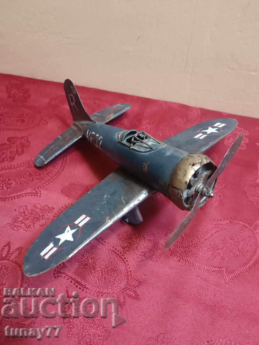 VINTAGE BOMBER HELLCAT AIRPLANE HELLCAT HUBLEY 1950