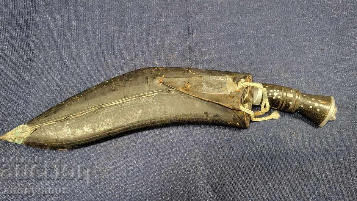 Cuțit vechi, pumnal, baionetă kukri cu baston cu preț 115.00 BGN | € 58.80