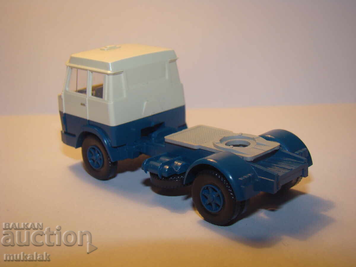 WIKING H0 1/87 HANOMAG MODEL HENSCHEL CARRUCIU TIR - 5 WIKING H0 1/87 HANOMAG MODEL HENSCHEL CARRUCIU TIR - 5