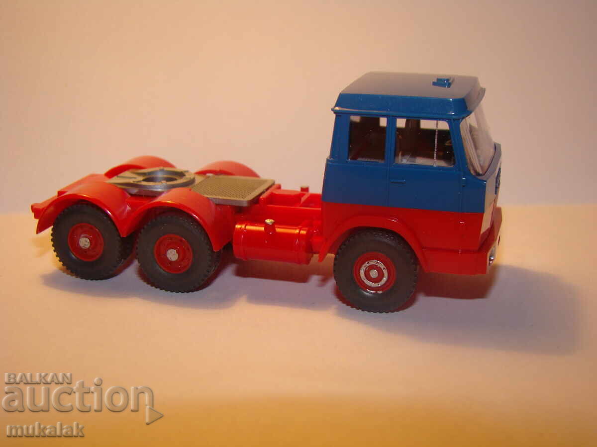 Livrarea WIKING H0 1/87 HANOMAG MODEL HENSCHEL CARRUCIU TIR Livrarea WIKING H0 1/87 HANOMAG MODEL HENSCHEL CARRUCIU TIR