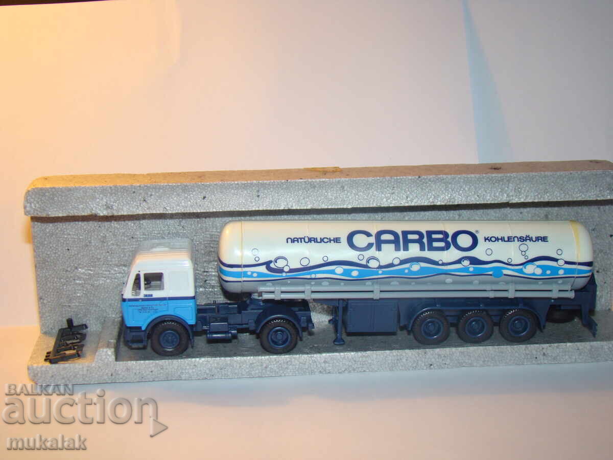 H0 1/87 ALBEDO MODEL MERCEDES BENZ CAMION CISTERNA DE JUCARIE