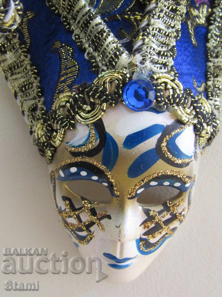 Classic magnet mask from Venice with price 16.00 BGN | € 8.18 Classic magnet mask from Venice with price 16.00 BGN | € 8.18