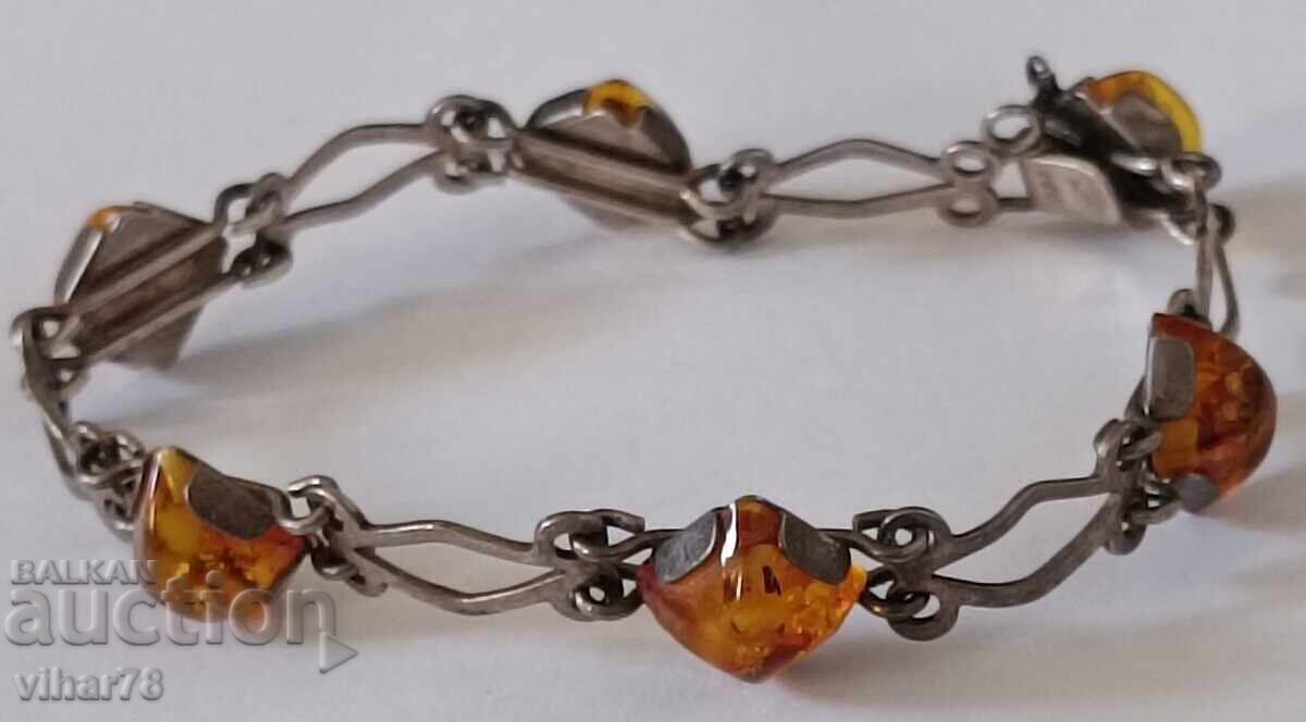 Auction Old silver lot of necklace and bracelet with amber, 835 sample Auction Old silver lot of necklace and bracelet with amber, 835 sample