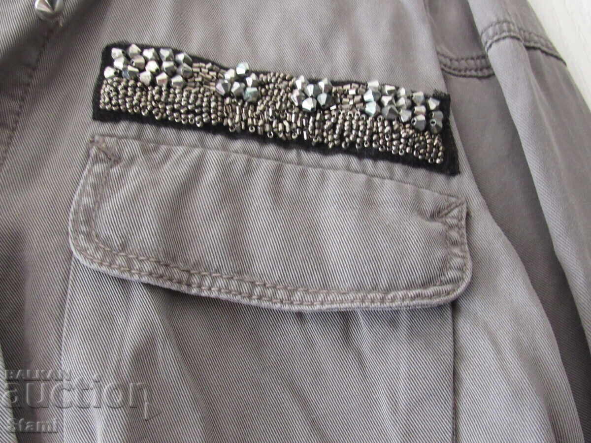 Women's blouse petrol color H&M size 38 with price 7.00 BGN | € 3.58 Women's blouse petrol color H&M size 38 with price 7.00 BGN | € 3.58