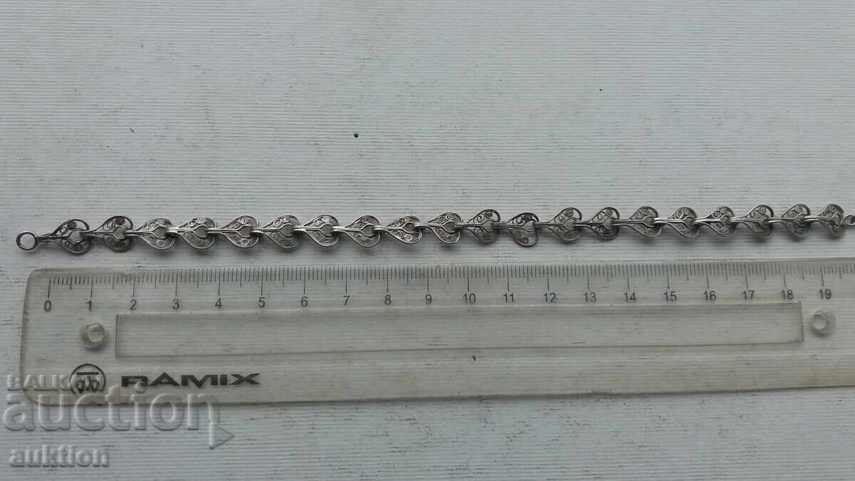 СРЕБЪРНА ФИЛИГРИРАНА ГРИВНА с цена € 29.99 | 58.66 лв. СРЕБЪРНА ФИЛИГРИРАНА ГРИВНА с цена € 29.99 | 58.66 лв.