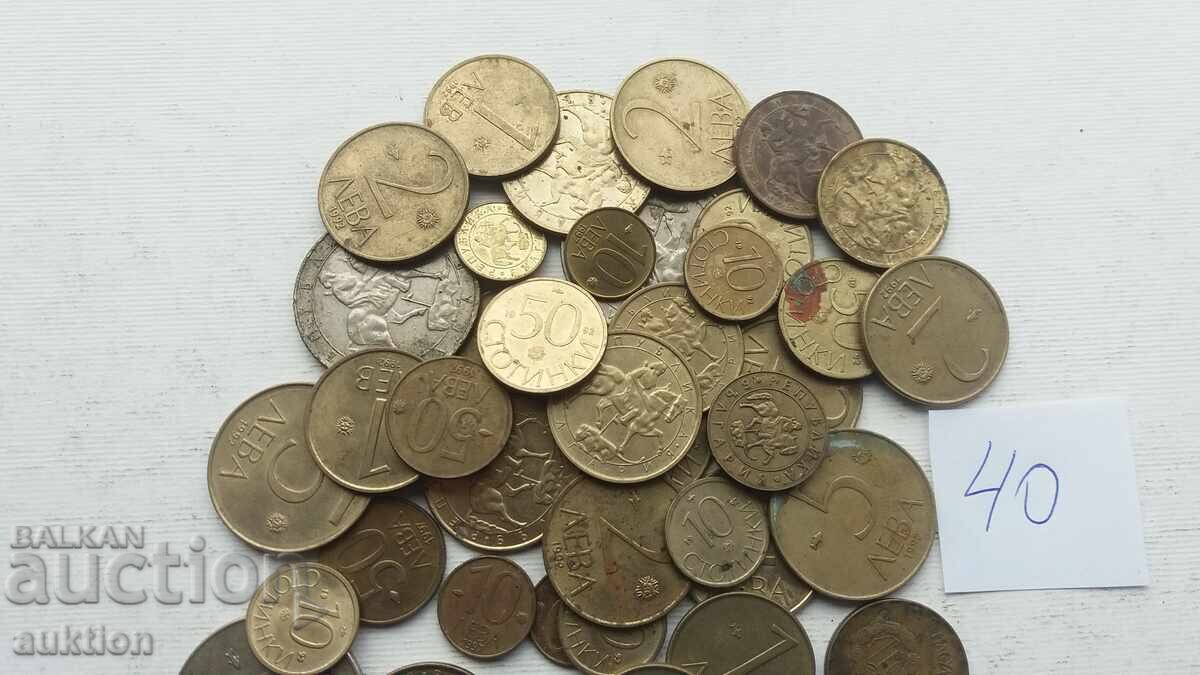 40 NUMBERS OF EARLY DEMOCRACY COINS 1992 - 5