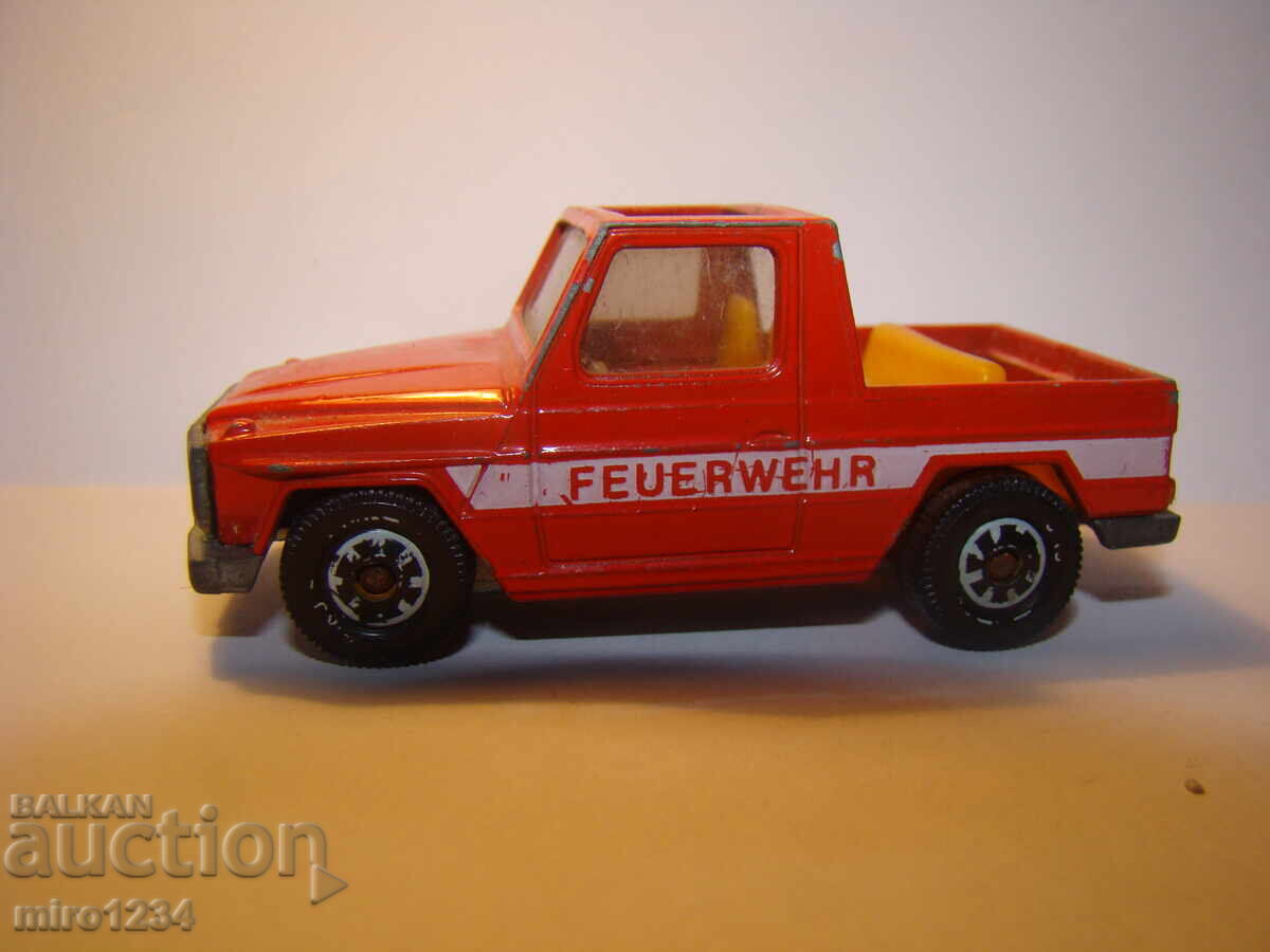 1/55 SIKU MERCEDES BENZ FIRE TRUCK MODEL TOY