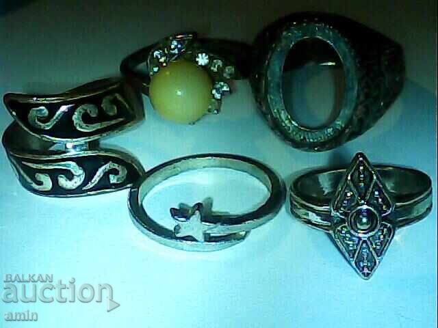 lot of old rings, men's and women's