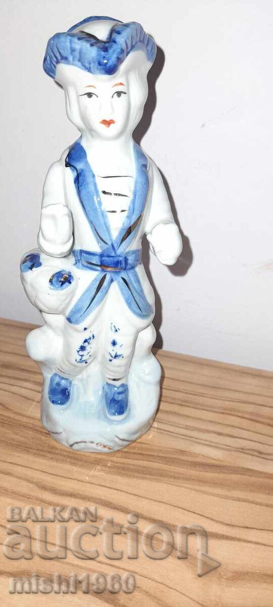 Порцеланова фигура/Скандинавия с цена € 4.00 | 7.82 лв.