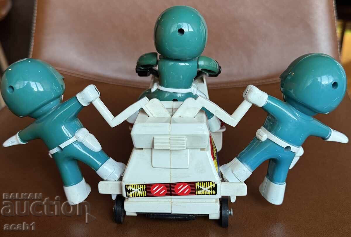 Аукцион Винтидж Играчка Полицаи Акробати СОЦ. МЛАДОСТ Аукцион Винтидж Играчка Полицаи Акробати СОЦ. МЛАДОСТ