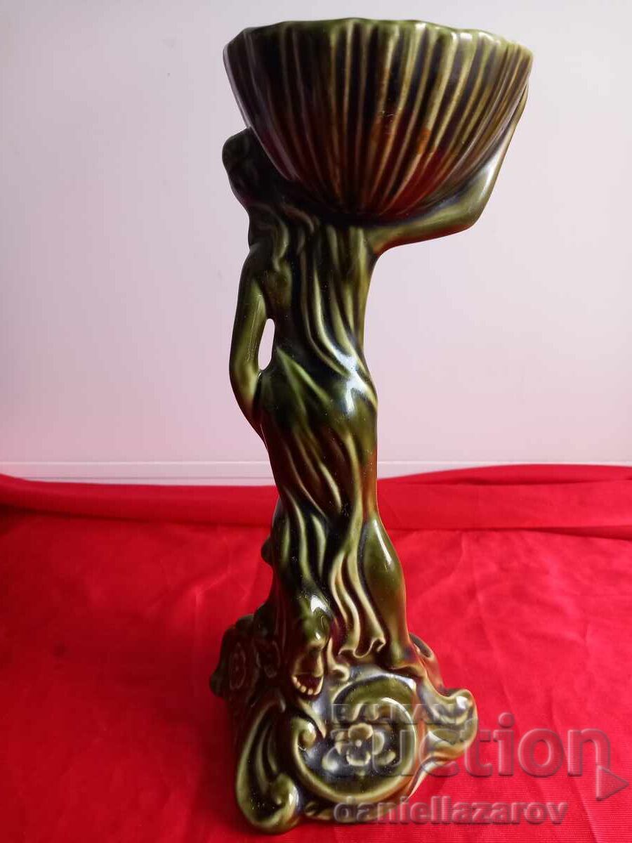 Old English Porcelain Figurine "Lady with Basket" - 5 Old English Porcelain Figurine "Lady with Basket" - 5