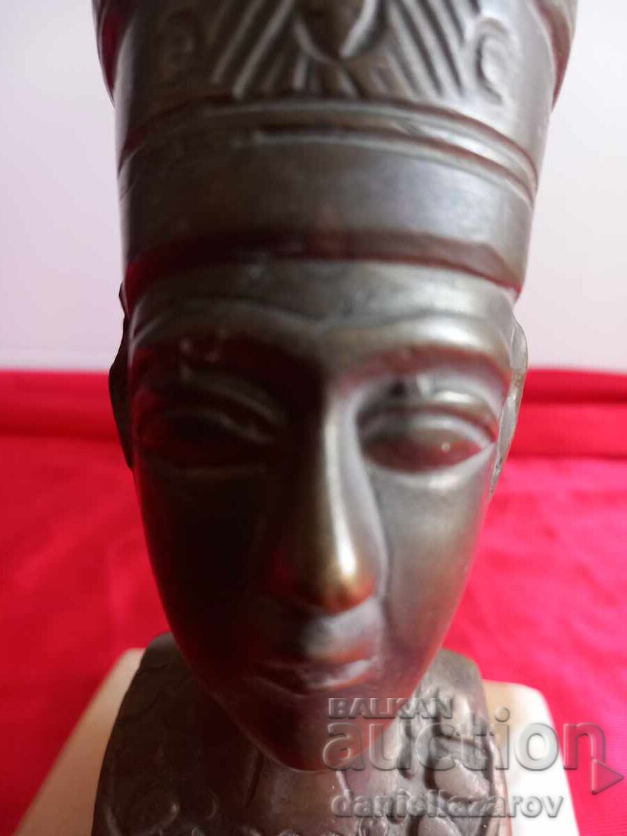 Ancient Egyptian Massive Bronze Statuette NEFERTITI - 5 Ancient Egyptian Massive Bronze Statuette NEFERTITI - 5