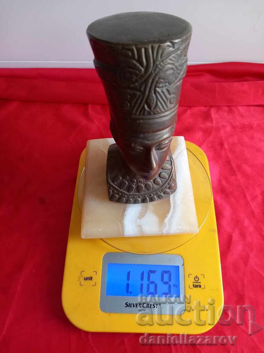 Ancient Egyptian Massive Bronze Statuette NEFERTITI - 7 Ancient Egyptian Massive Bronze Statuette NEFERTITI - 7