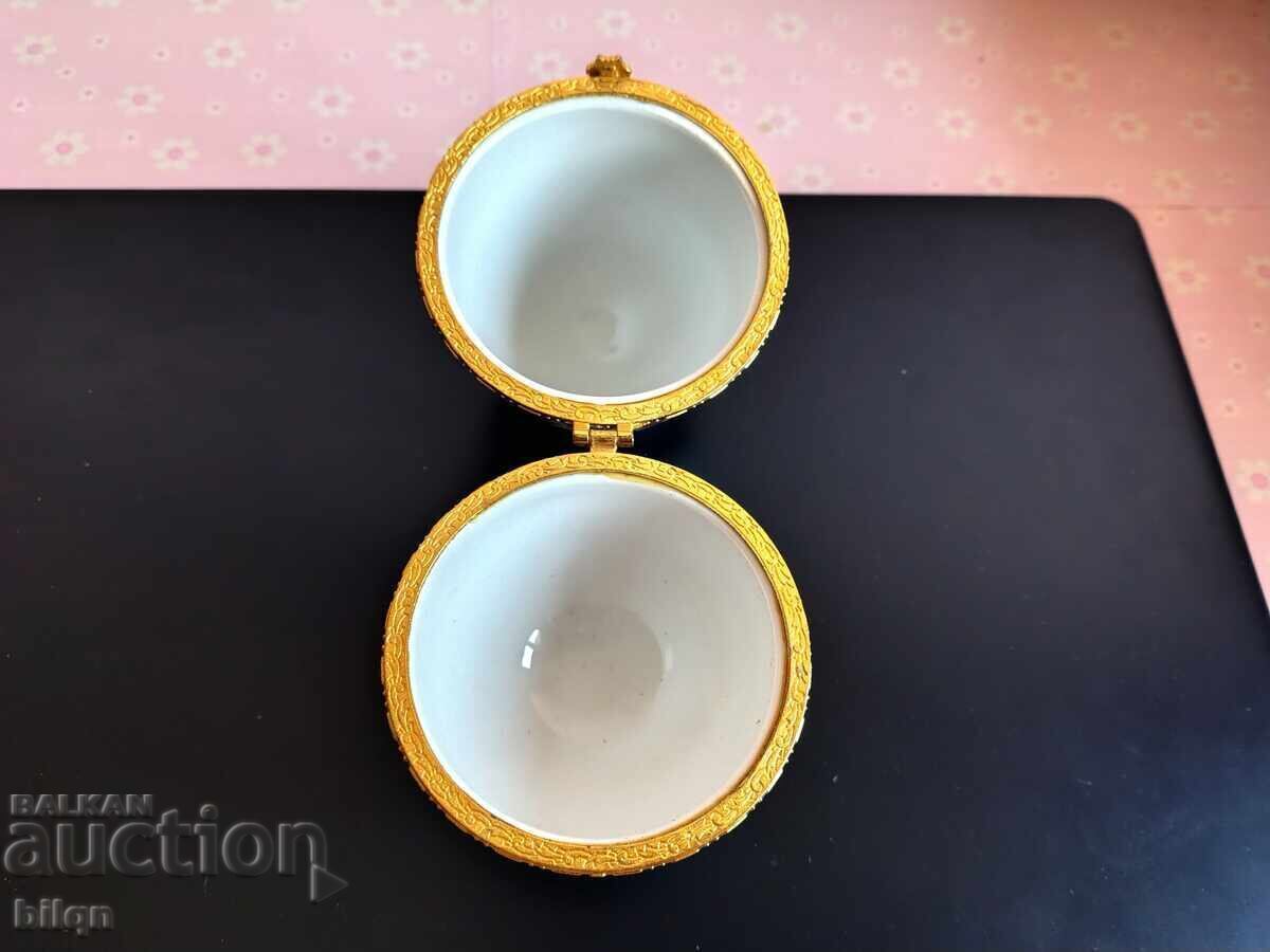 Livrarea Ou de portelan-Cutie de bijuterii-Limoges