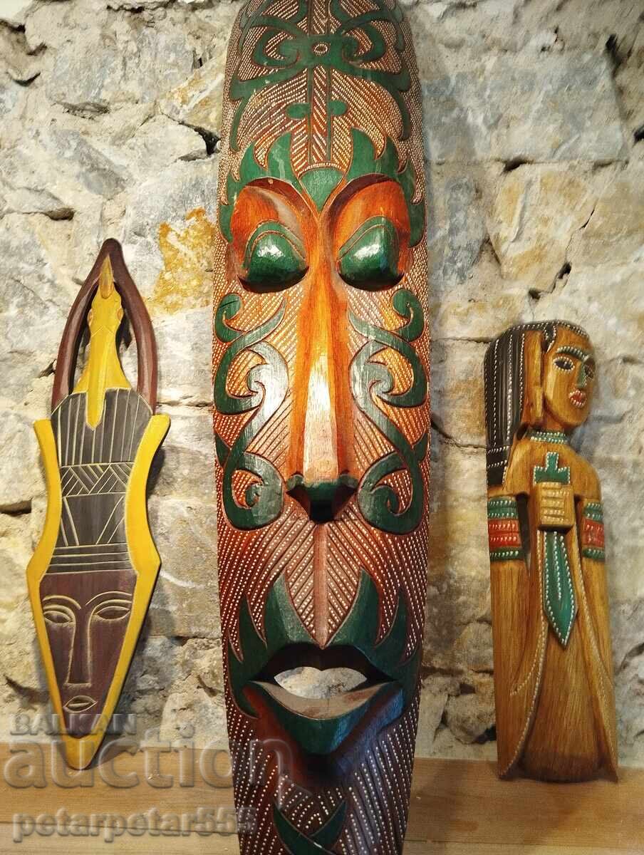 Wooden mask figures