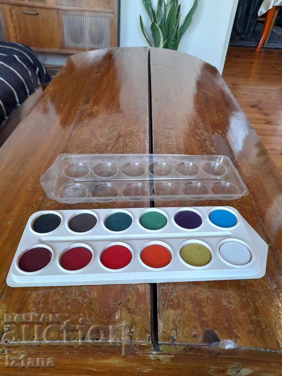 Παλιές ακουαρέλες, μπογιές με τιμή 37.00 BGN | € 18.92 Παλιές ακουαρέλες, μπογιές με τιμή 37.00 BGN | € 18.92