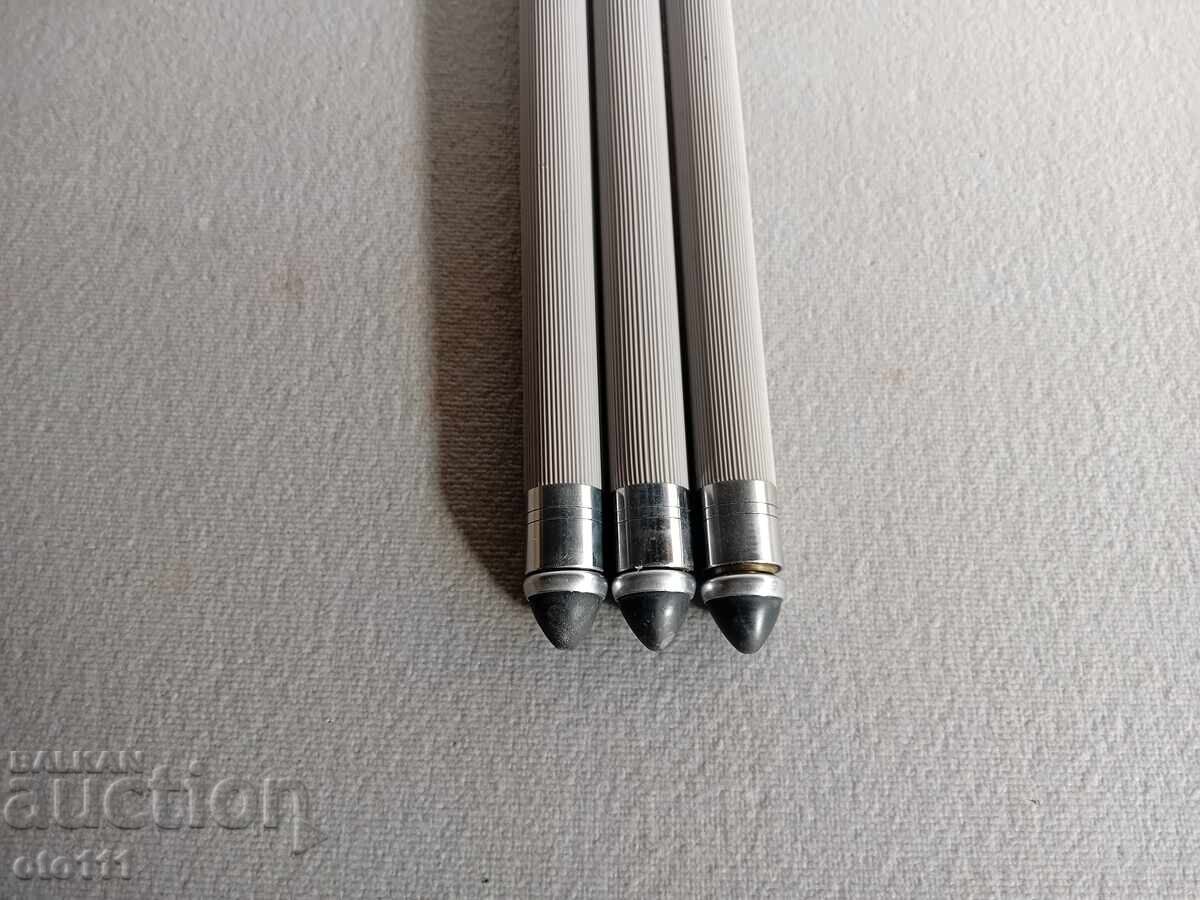 TRIPOD FOR CAMERA - 5 TRIPOD FOR CAMERA - 5