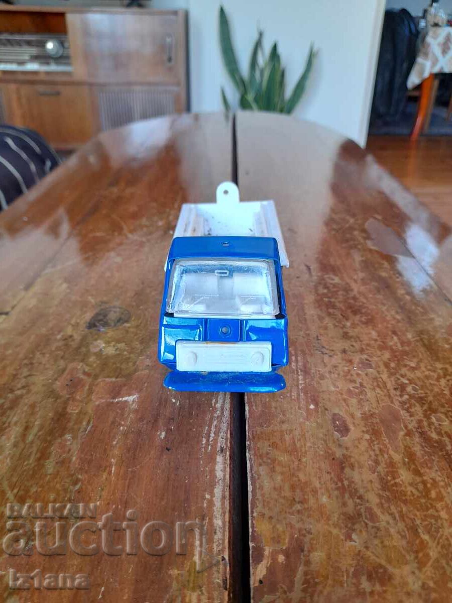 Old Micro, Pepsi, Pepsi truck with price 43.00 BGN | € 21.99