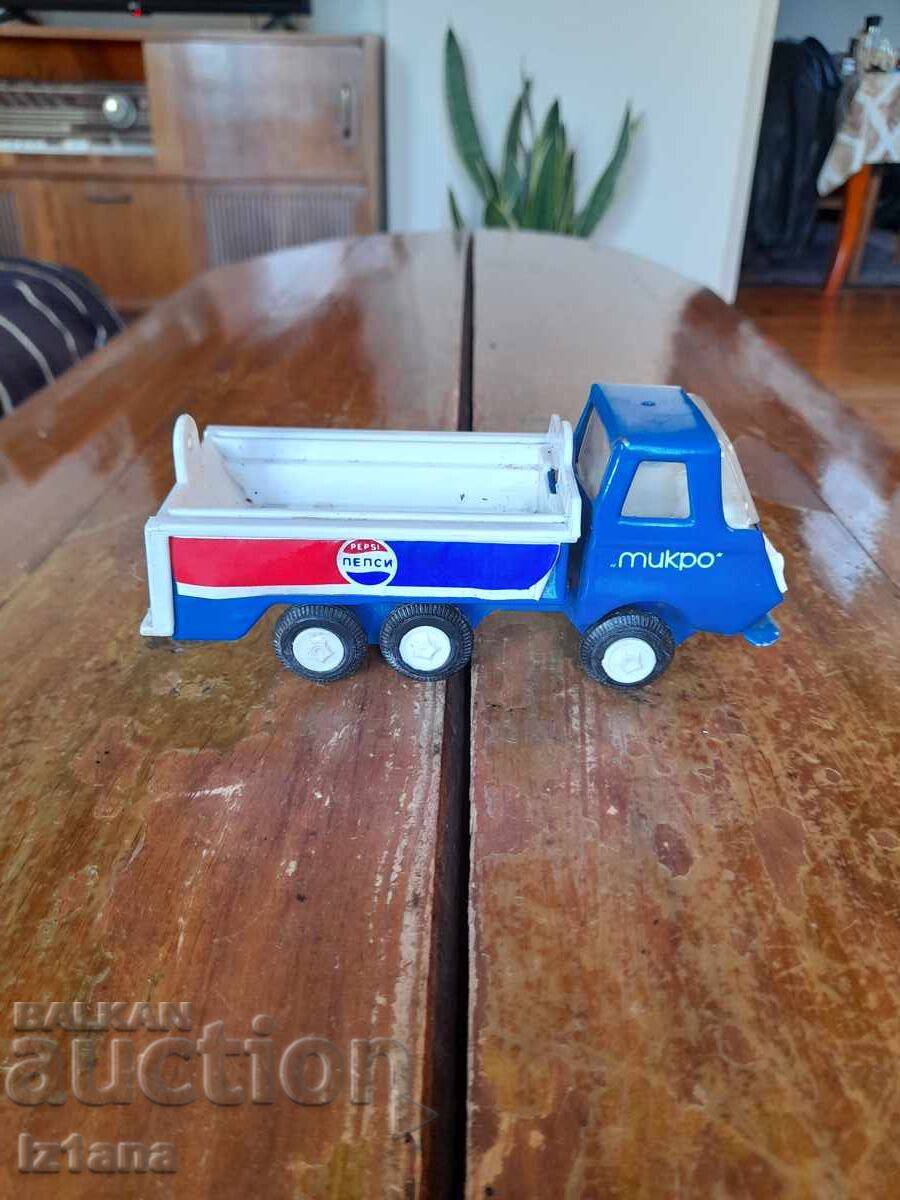 Auction  Old Micro, Pepsi, Pepsi truck