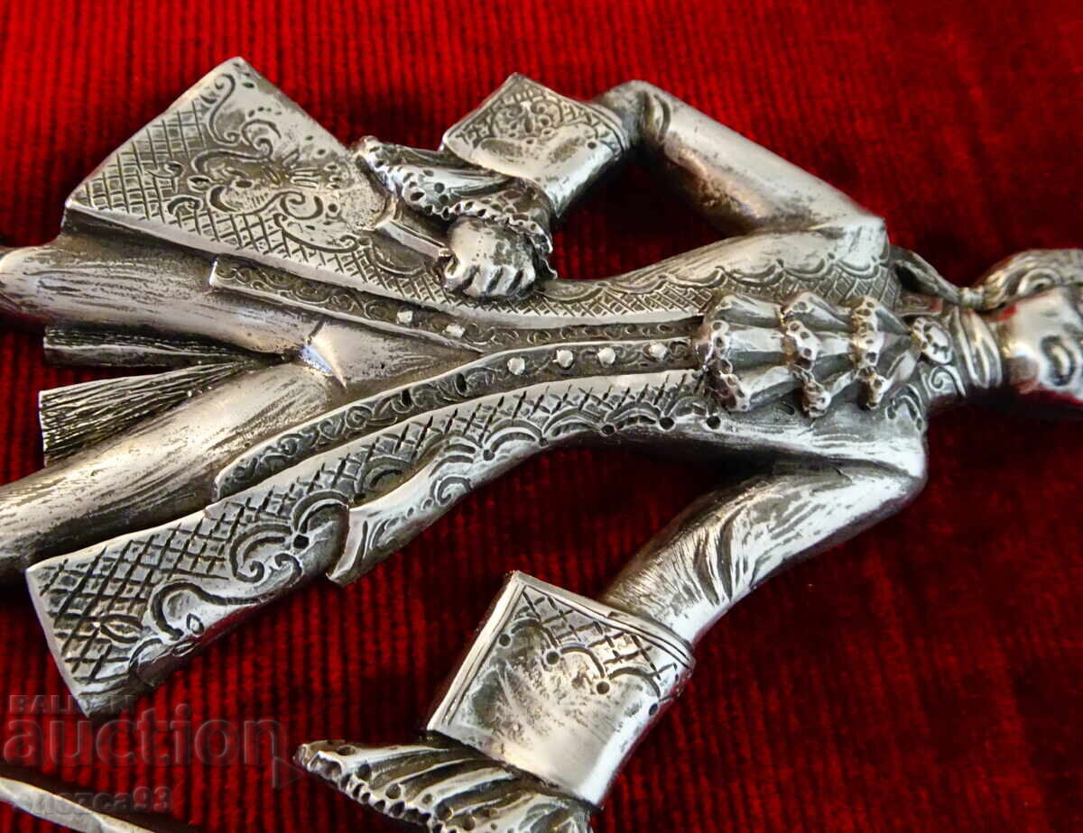 French painting, tin panel with a Prince figure by Bachet. - 7 French painting, tin panel with a Prince figure by Bachet. - 7