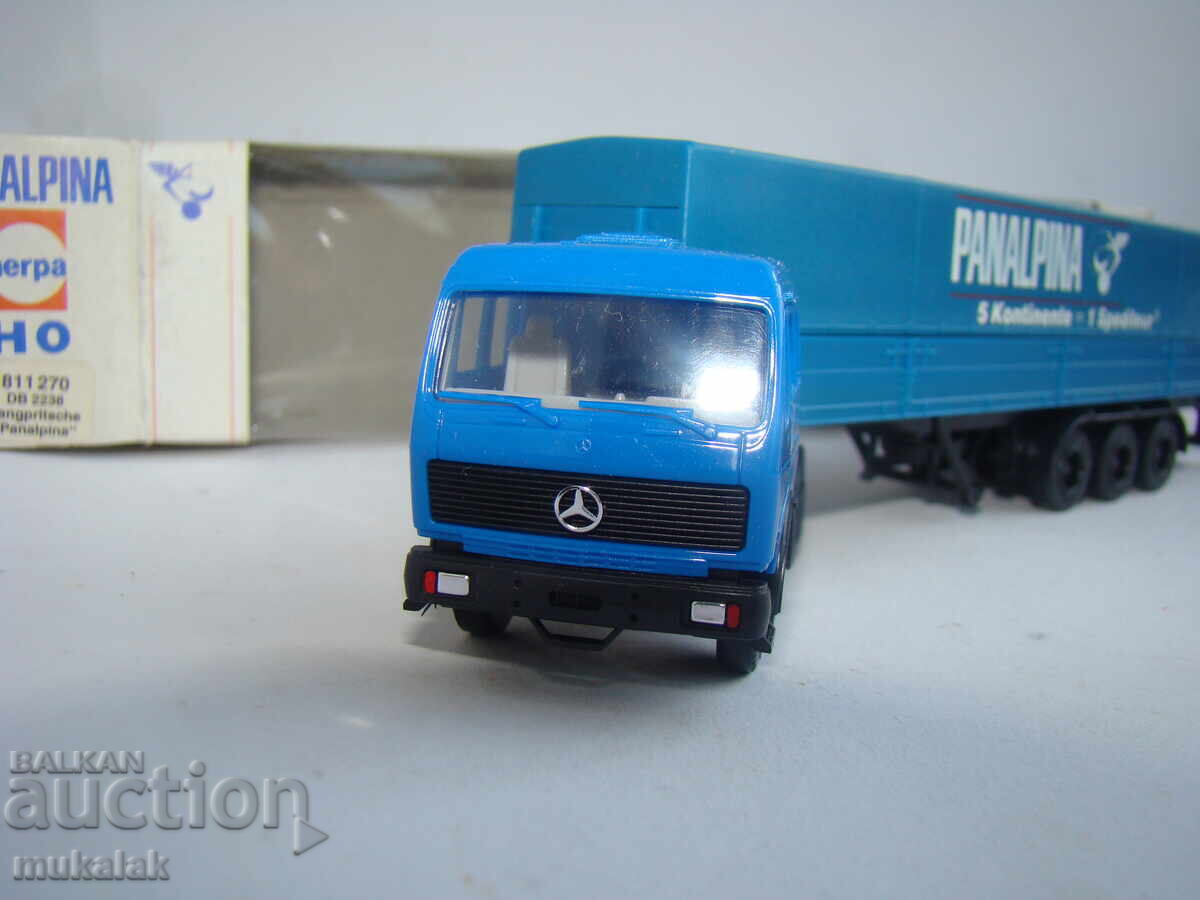 Auction  HERPA H0 1/87 MERCEDES TRUCK MODEL TRUCK TOY TROLLEY
