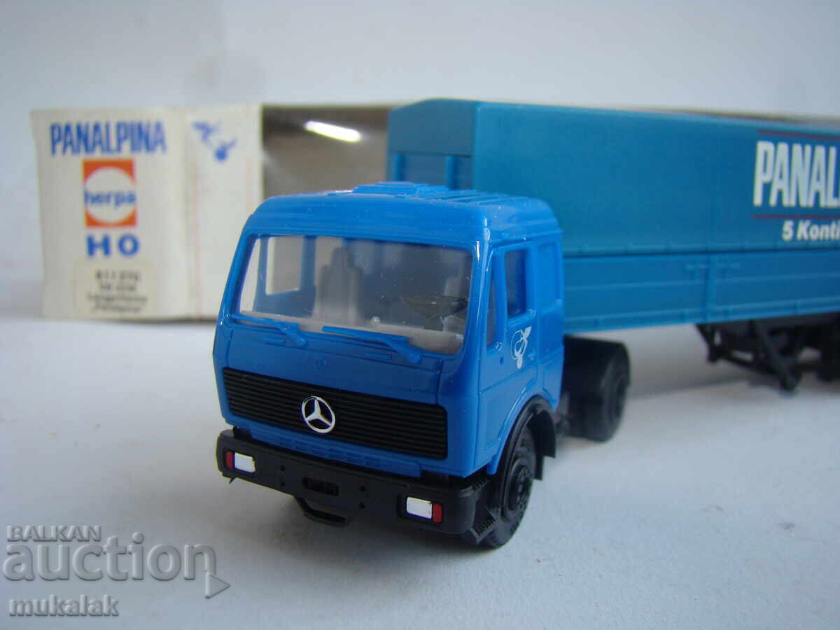 Delivery of HERPA H0 1/87 MERCEDES TRUCK MODEL TRUCK TOY TROLLEY