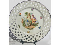 Decorative plate for display case made of openwork porcelain Schumann 2