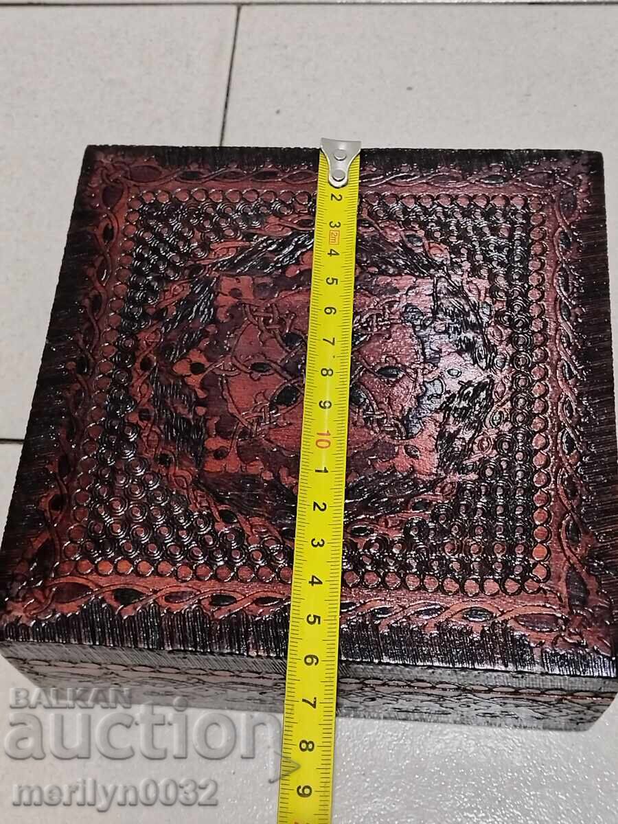 Auction Box for barber accessories, Kingdom of Bulgaria Auction Box for barber accessories, Kingdom of Bulgaria