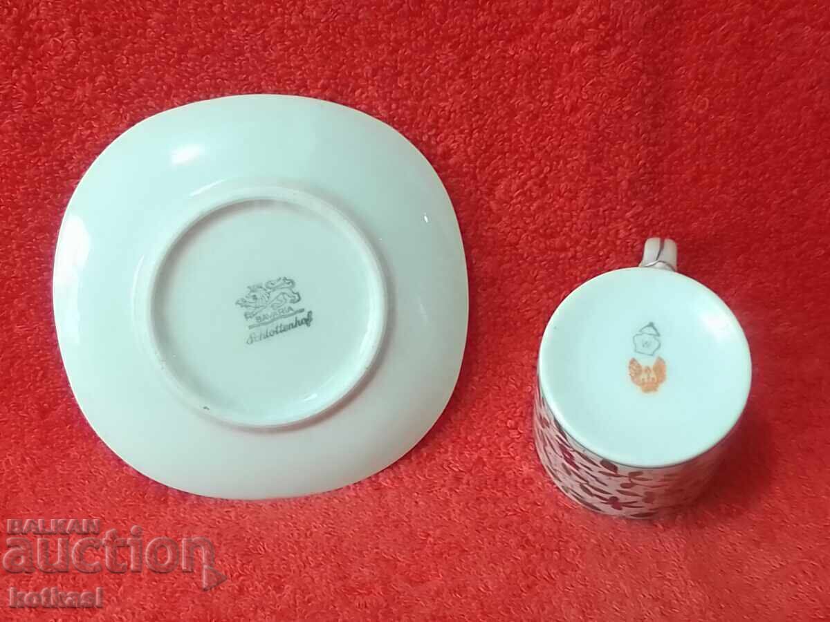 Παράδοση Παλιό πορσελάνινο διπλό σετ μόκα πορσελάνης Γερμανίας με σήμανση Παράδοση Παλιό πορσελάνινο διπλό σετ μόκα πορσελάνης Γερμανίας με σήμανση