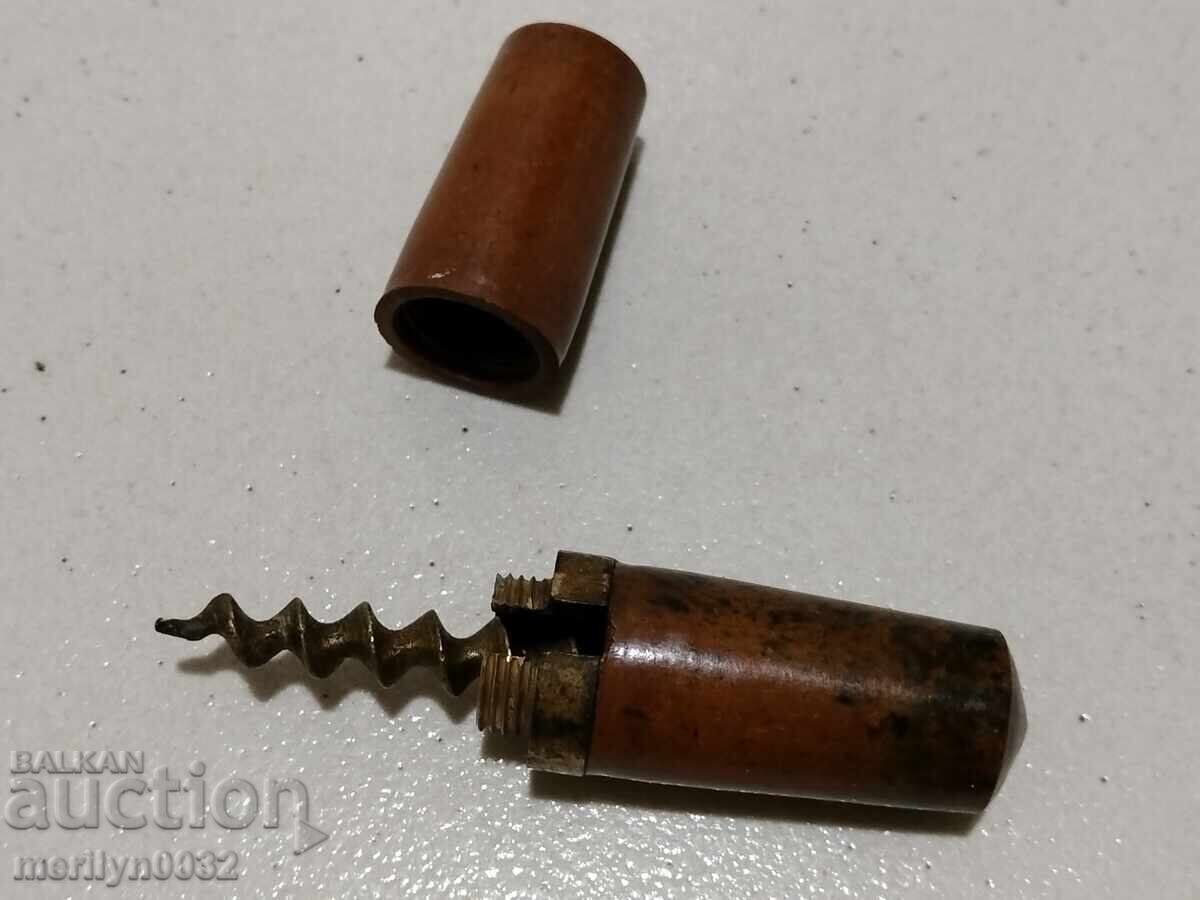 Delivery of Old bakelite corkscrew, 1940s-1950s, Republic of Bulgaria Delivery of Old bakelite corkscrew, 1940s-1950s, Republic of Bulgaria