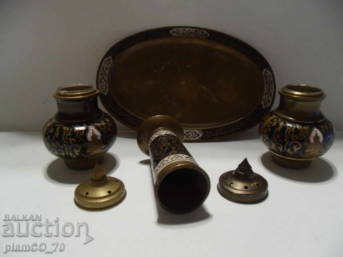 Auction No.*7798 old metal / brass salt shaker set with stand Auction No.*7798 old metal / brass salt shaker set with stand