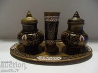 No.*7798 old metal / brass salt shaker set with stand