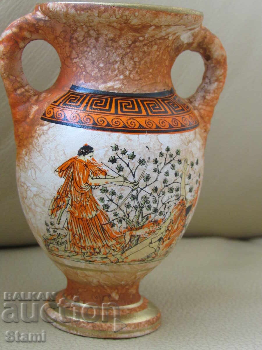 Auction Classical Greek vase, terracotta Auction Classical Greek vase, terracotta