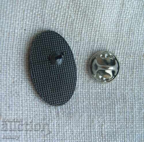 Значка спорт футбол - АК Милан, Италия с цена 6.00 лв. | € 3.07 Значка спорт футбол - АК Милан, Италия с цена 6.00 лв. | € 3.07