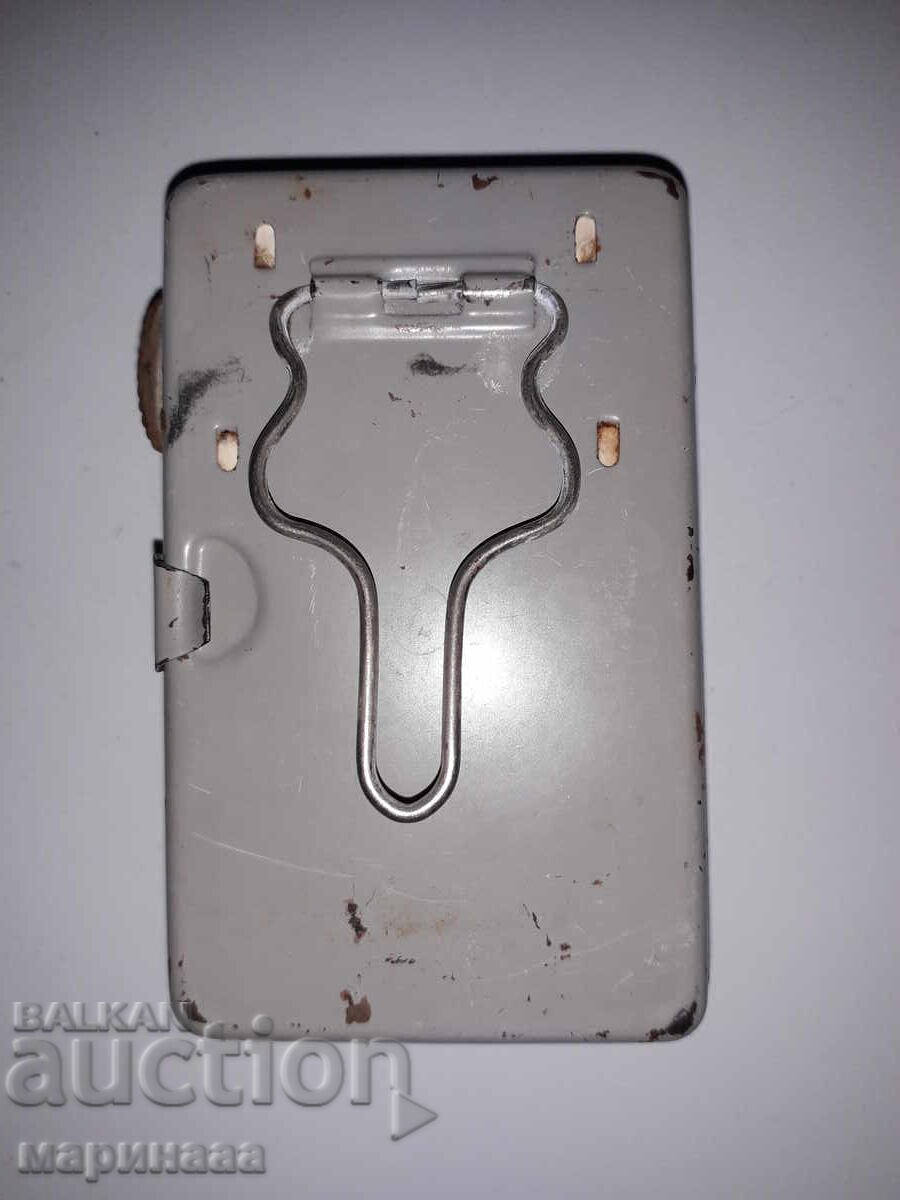 Delivery of OLD 2-COLOR FLASHLIGHT ''LIGHT'' Delivery of OLD 2-COLOR FLASHLIGHT ''LIGHT''