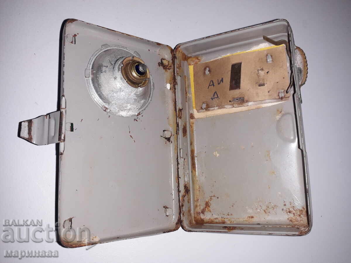 OLD 2-COLOR FLASHLIGHT ''LIGHT'' - 5