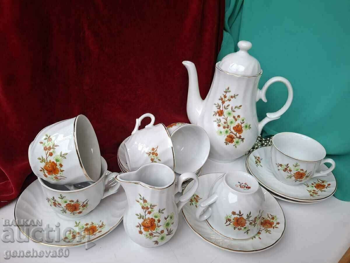 Πρώτης τάξεως υπηρεσία βουλγαρικού καφέ πορσελάνης με τιμή 80.00 BGN | € 40.90 Πρώτης τάξεως υπηρεσία βουλγαρικού καφέ πορσελάνης με τιμή 80.00 BGN | € 40.90