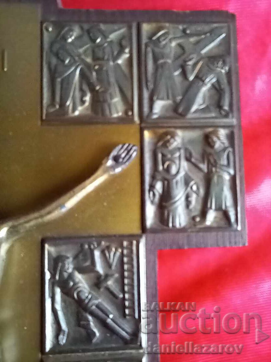 Delivery of Old Cross, Crucifixion, Incandescent Light, Religious Scenes Delivery of Old Cross, Crucifixion, Incandescent Light, Religious Scenes