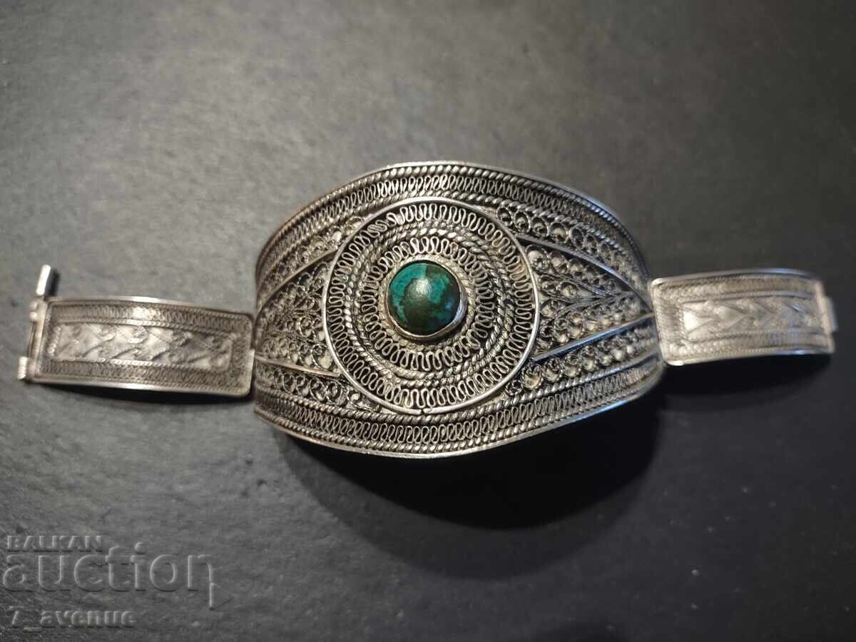 Livrarea Bratara veche, argint, ornamente, timbru, 22.12.2024 Livrarea Bratara veche, argint, ornamente, timbru, 22.12.2024