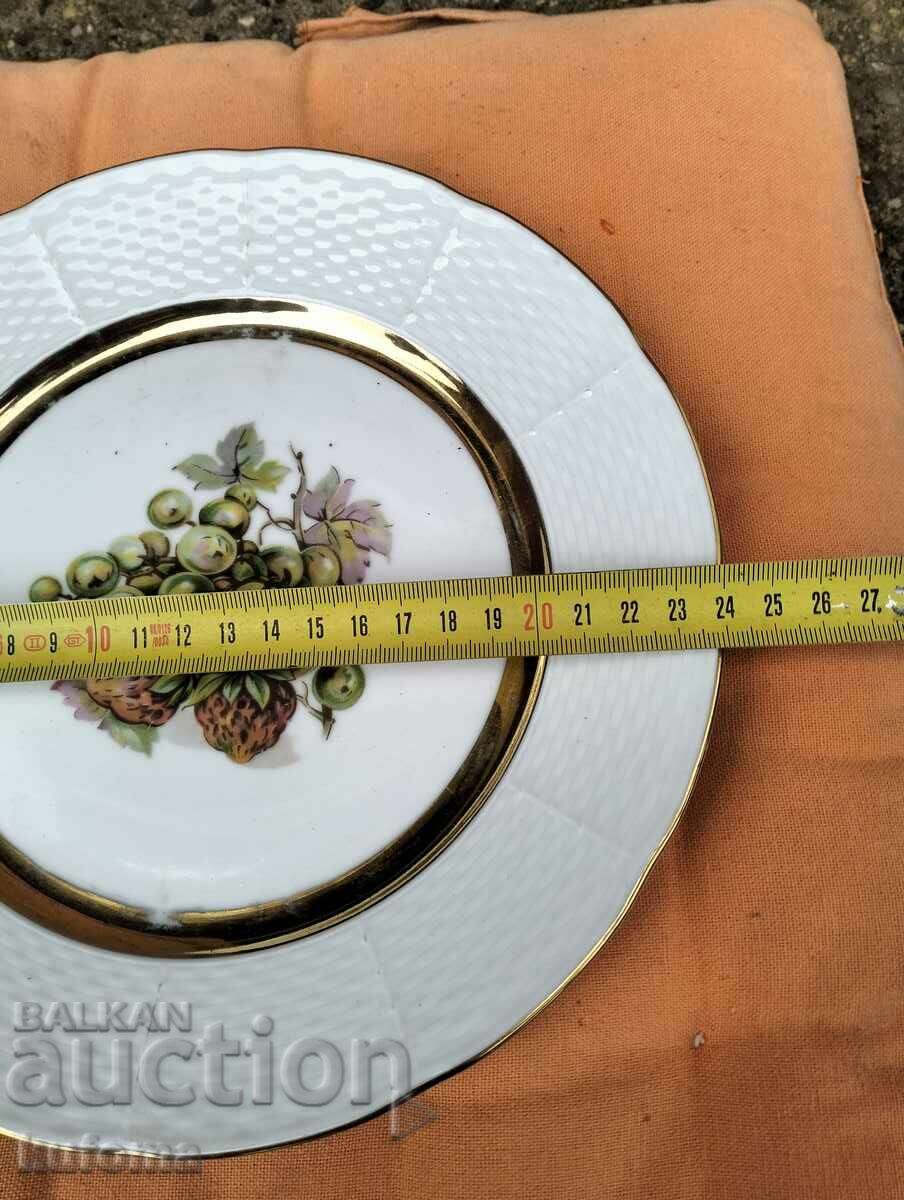 Placă de perete din porțelan cu preț 14.99 BGN | € 7.66