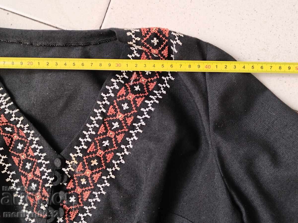 Delivery of Old women's clothman with hand embroidery chaise longue dress, Delivery of Old women's clothman with hand embroidery chaise longue dress,