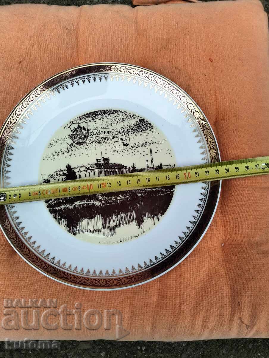 Placă de perete din porțelan cu preț 14.99 BGN | € 7.66 Placă de perete din porțelan cu preț 14.99 BGN | € 7.66