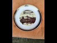 Porcelain wall plate