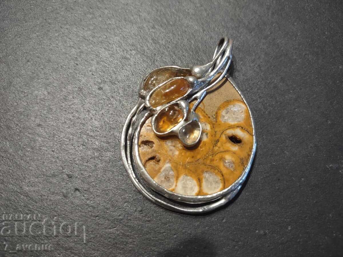 Delivery of Medallion, old, original, large, with amber 22.12.24 Delivery of Medallion, old, original, large, with amber 22.12.24