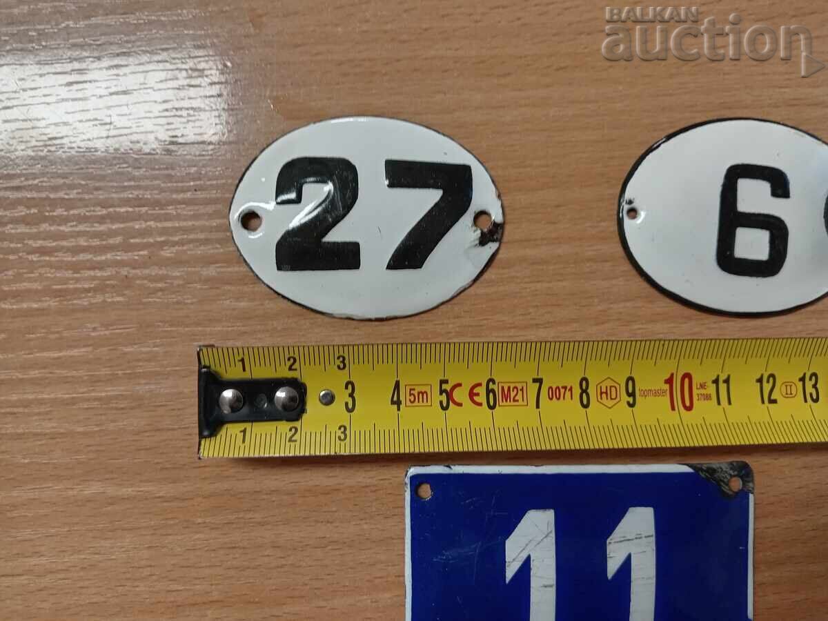 Auction lot of mini enamel plates 3 pieces Auction lot of mini enamel plates 3 pieces